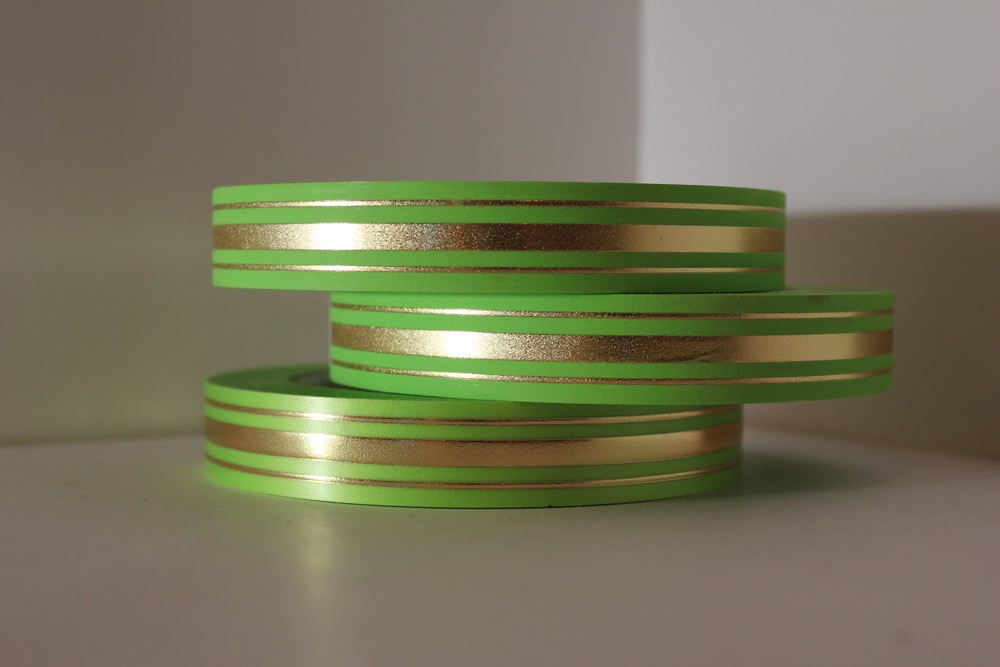 L210, Лента с золотой полосой Широкая, (2см х 50 ярд), зеленый, 4600777004865